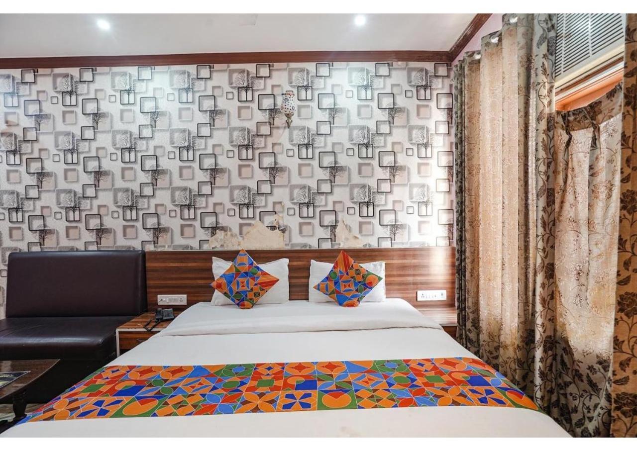 Ashiyana Hotel Varanasi Exterior photo